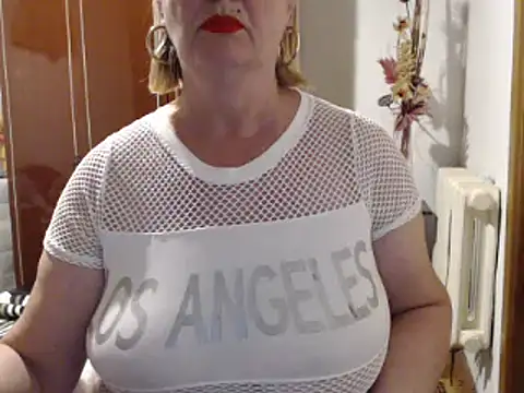 Secretfox online show from 09-26-25, 03:10