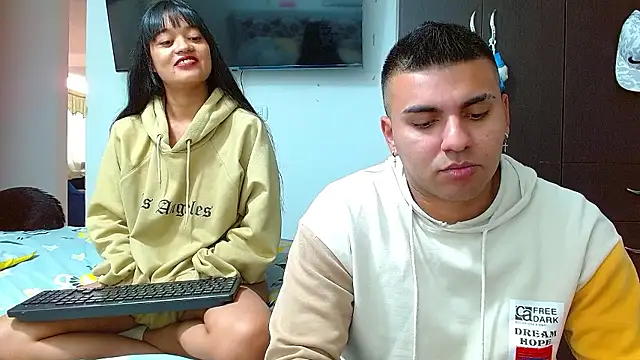 2ScarletandRyan8 online show from 12-02-24, 01:24