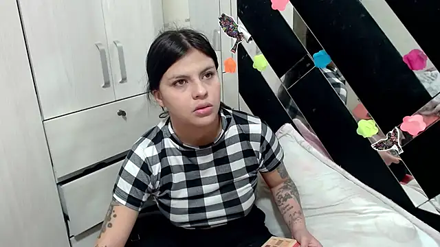 katery wok11 online show from 12-15-25, 07:51