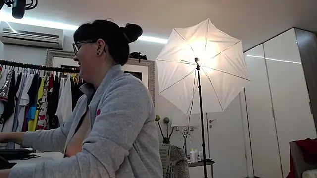 ILoveToFeelU online show from 09-08-25, 10:09