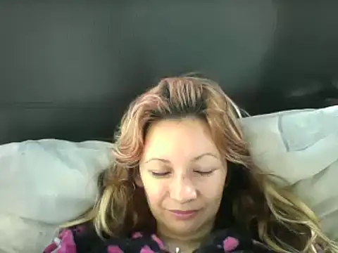 Snapshot of Paulita_x3 chatting on 02-28-25, 12:31 Paulita x3 online show from 02-28-25, 12:31