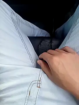 Snapshot of Brutao_ chatting on 10-01-25, 10:43 Brutao online show from 10-01-25, 10:43