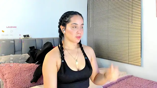 Gigi-bom online show from 05-22-26, 12:29