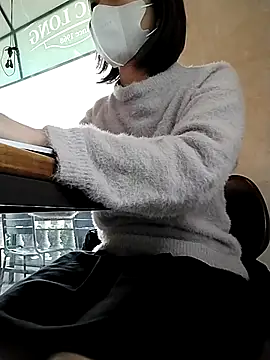 Michiko1 online show from 03-17-25, 05:23