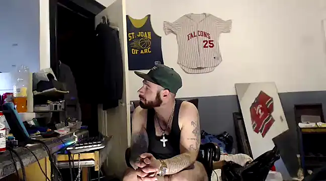 Snapshot of sledge901 chatting on 02-07-25, 08:20 sledge901 online show from 02-07-25, 08:20