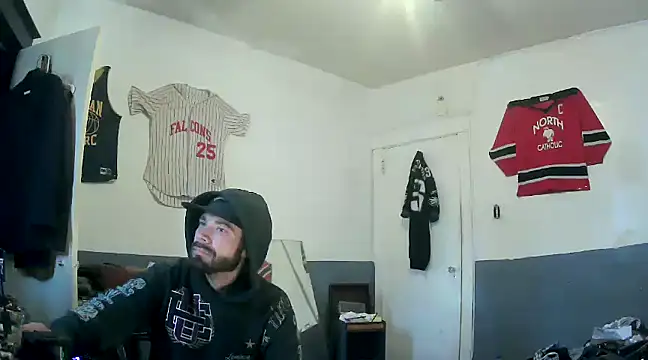 Snapshot of sledge901 chatting on 02-08-25, 04:47 sledge901 online show from 02-08-25, 04:47