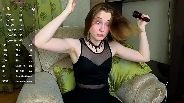 Snapshot of Cowell_Adelina chatting on 06-18-26, 01:59 Cowell Adelina online show from 06-18-26, 01:59