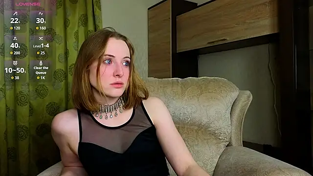 Snapshot of Cowell_Adelina chatting on 06-28-26, 02:01 Cowell Adelina online show from 06-28-26, 02:01