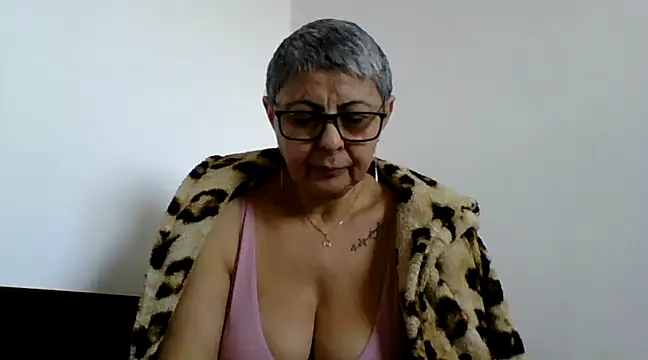 roseblak42 online show from 02-22-25, 09:56