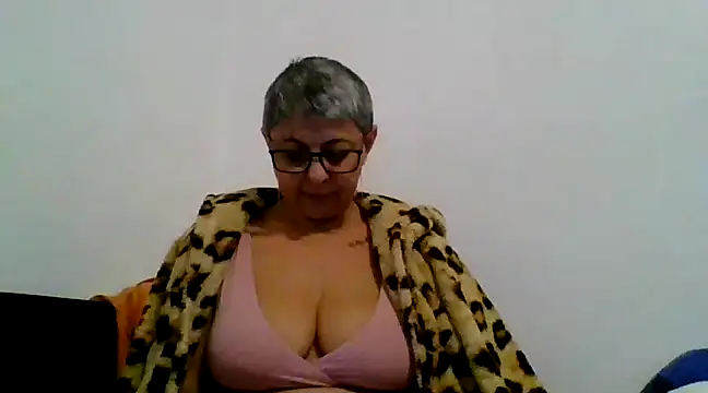 roseblak42 online show from 02-23-25, 04:57