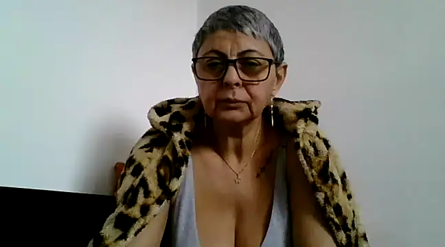roseblak42 online show from 03-03-25, 09:55