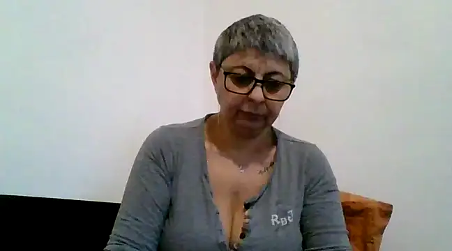 roseblak42 online show from 03-07-25, 04:00
