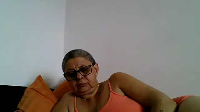 roseblak42 online show from 06-24-26, 01:32