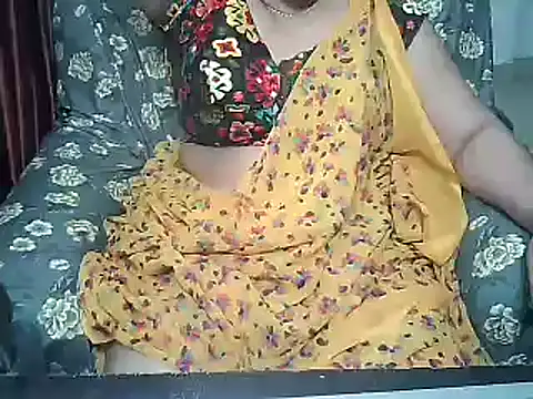 Snapshot of Punambhabisexy chatting on 01-25-25, 11:34 Punambhabisexy online show from 01-25-25, 11:34