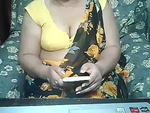 Snapshot of Punambhabisexy chatting on 03-02-25, 11:07 Punambhabisexy online show from 03-02-25, 11:07