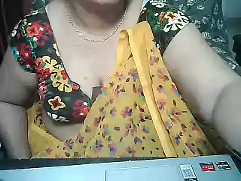 Snapshot of Punambhabisexy chatting on 03-06-25, 11:58 Punambhabisexy online show from 03-06-25, 11:58