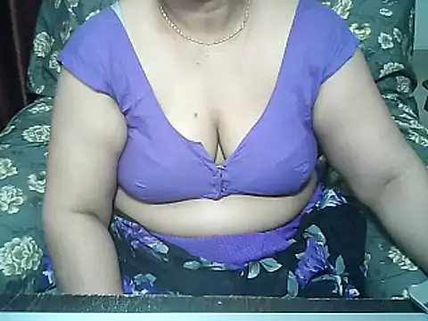 Snapshot of Punambhabisexy chatting on 03-16-25, 03:28 Punambhabisexy online show from 03-16-25, 03:28