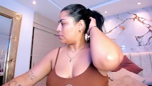 kiana cream online show from 06-06-26, 11:04