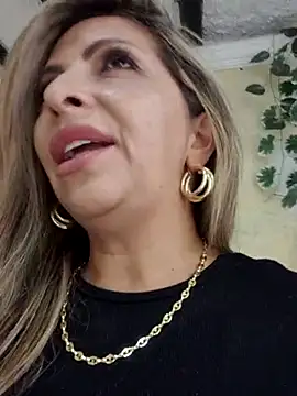  Abril-Office1 online show from 02-18-25, 07:41