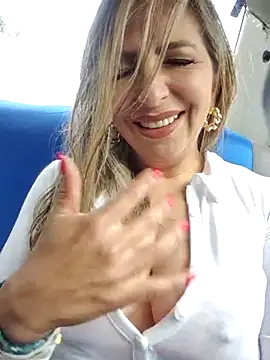  Abril-Office1 online show from 03-04-25, 02:32