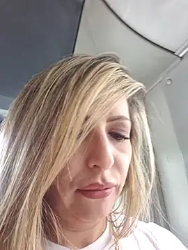  Abril-Office1 online show from 03-20-25, 03:47