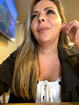  Abril-Office1 online show from 09-24-25, 03:15