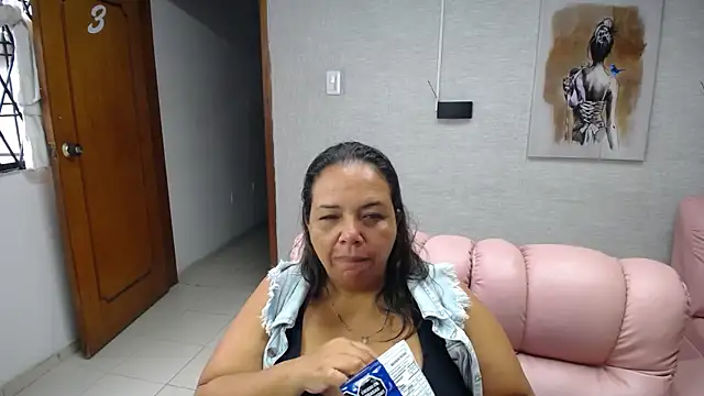 Penelope Nipples  online show from 09-25-25, 12:09