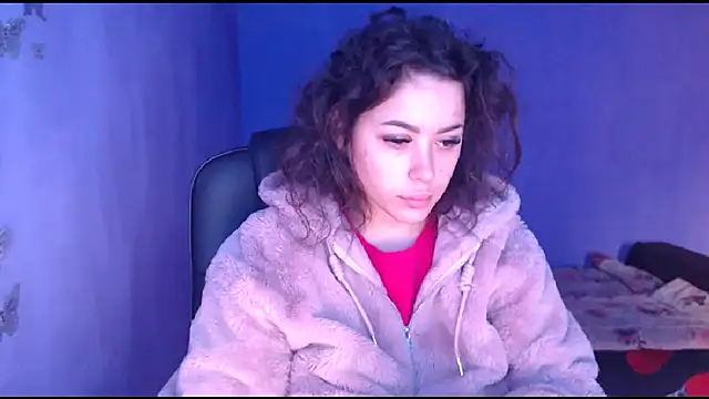 LovelyJulliette online show from 01-12-25, 10:23