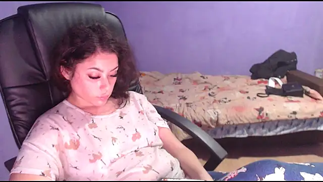 LovelyJulliette online show from 01-24-25, 08:32