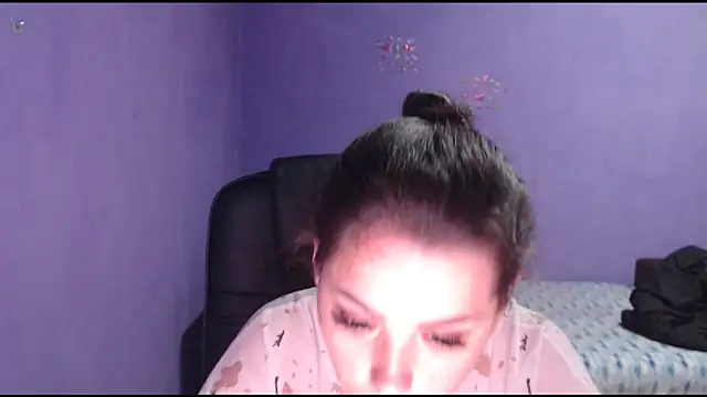 LovelyJulliette online show from 01-28-25, 04:30