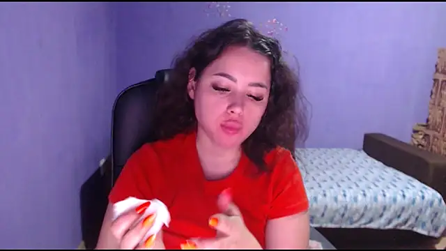 LovelyJulliette online show from 01-31-25, 03:44