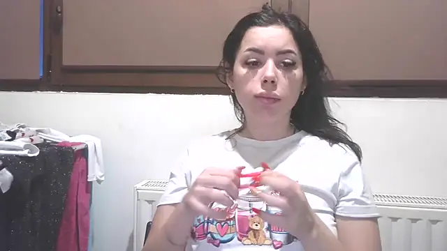 Snapshot of LovelyJulliette chatting on 02-14-26, 03:42 LovelyJulliette online show from 02-14-26, 03:42