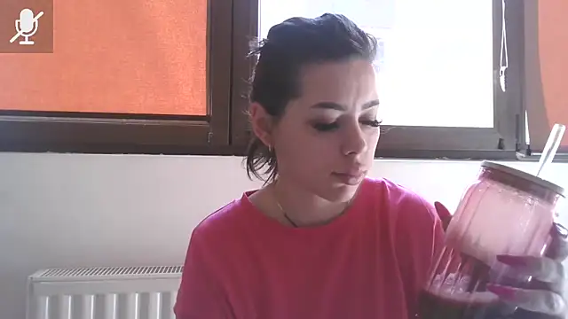 Snapshot of LovelyJulliette chatting on 03-11-26, 12:11 LovelyJulliette online show from 03-11-26, 12:11