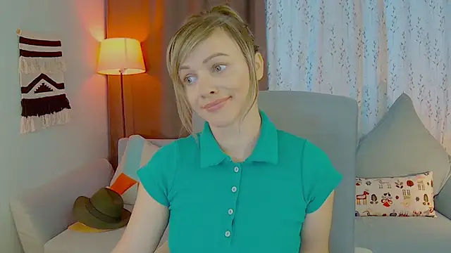 Snapshot of NandiSmile chatting on 09-24-25, 06:50 NandiSmile online show from 09-24-25, 06:50