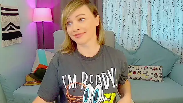 Snapshot of NandiSmile chatting on 10-27-25, 08:07 NandiSmile online show from 10-27-25, 08:07