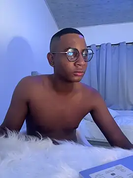 Snapshot of Arwens_bell08 chatting on 02-09-25, 07:27 Arwens bell08 online show from 02-09-25, 07:27