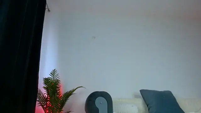 arianatattoos online show from 06-03-26, 06:05