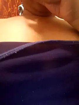 Snapshot of Blueecherry chatting on 12-05-24, 08:11 Blueecherry online show from 12-05-24, 08:11