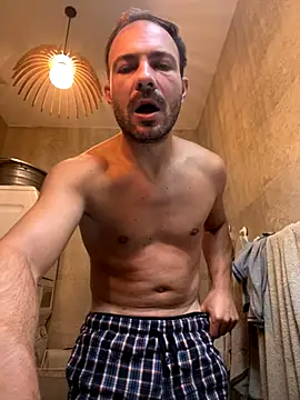 Adventurehotman online show from 09-11-25, 08:03