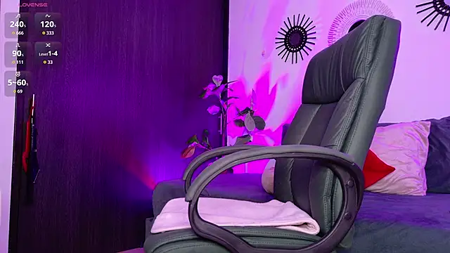 SexyCharlize08 online show from 10-16-25, 12:22