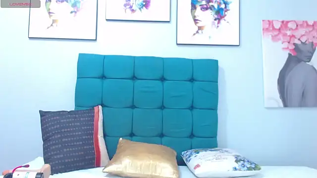 Snapshot of SofiaSexy_ chatting on 02-11-25, 09:46 SofiaSexy  online show from 02-11-25, 09:46
