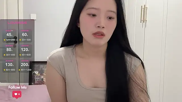 Snapshot of rose-u chatting on 01-18-26, 02:04 rose-u online show from 01-18-26, 02:04