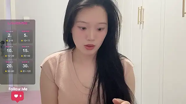 Snapshot of rose-u chatting on 02-26-26, 01:48 rose-u online show from 02-26-26, 01:48