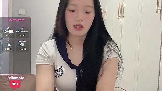 Snapshot of rose-u chatting on 03-06-26, 01:24 rose-u online show from 03-06-26, 01:24