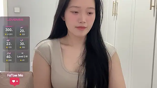 Snapshot of rose-u chatting on 03-11-26, 01:22 rose-u online show from 03-11-26, 01:22