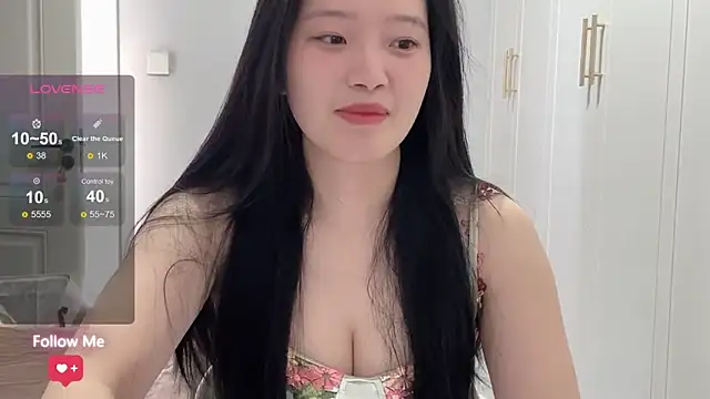 Snapshot of rose-u chatting on 03-25-26, 01:00 rose-u online show from 03-25-26, 01:00