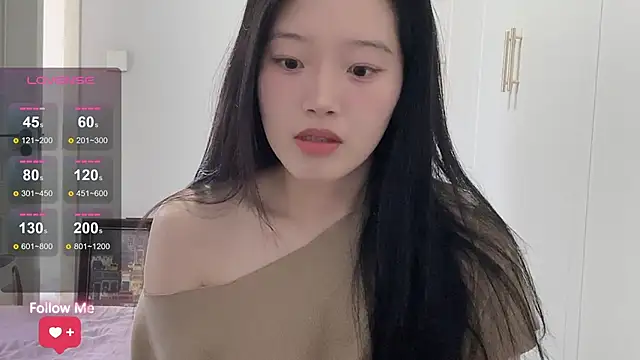 Snapshot of rose-u chatting on 03-29-26, 01:16 rose-u online show from 03-29-26, 01:16