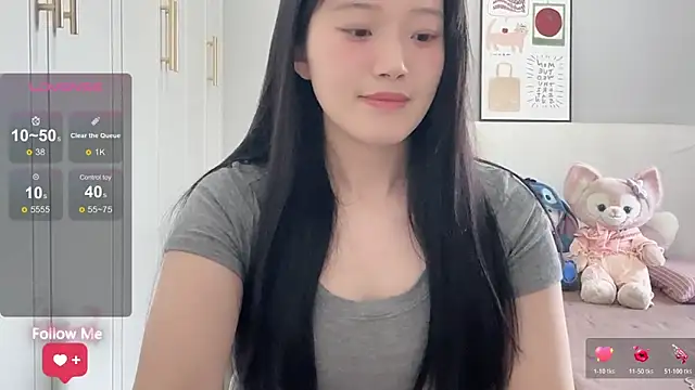 Snapshot of rose-u chatting on 04-02-26, 01:03 rose-u online show from 04-02-26, 01:03