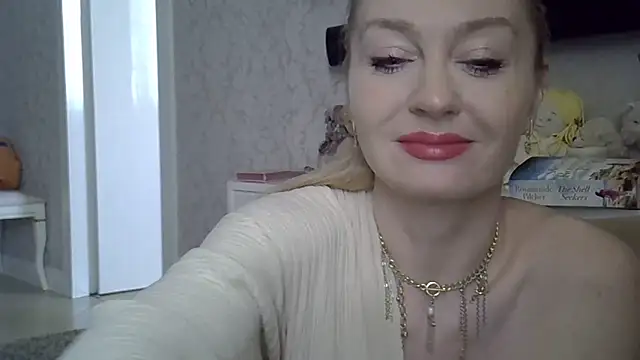 ZarinaSwift online show from 02-22-26, 06:24