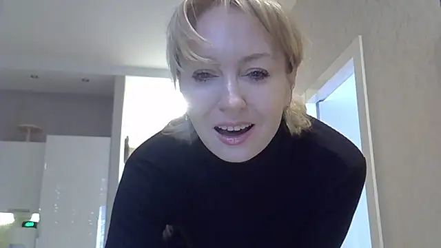 ZarinaSwift online show from 03-04-26, 04:40